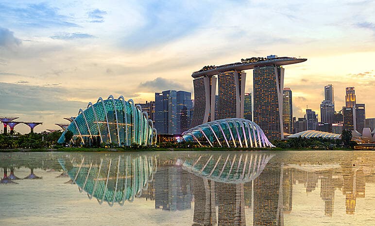 Immersive Indonesia: Singapore to Australia 