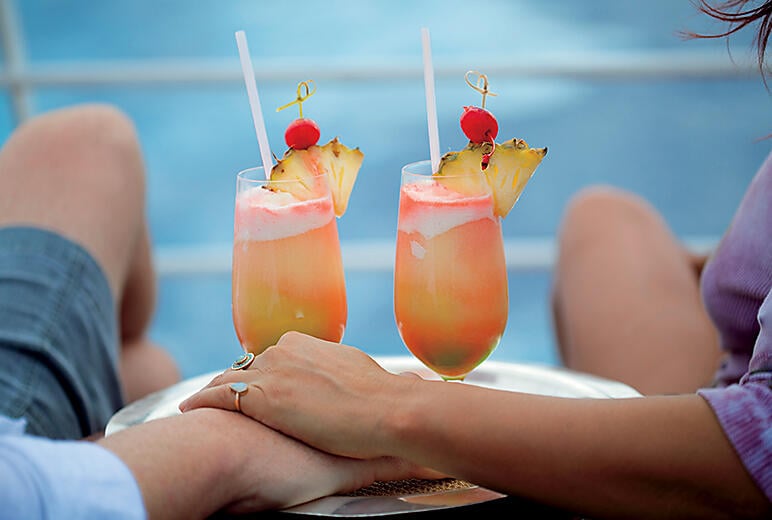 at-sea-international-dateline_cocktail_1239.jpg